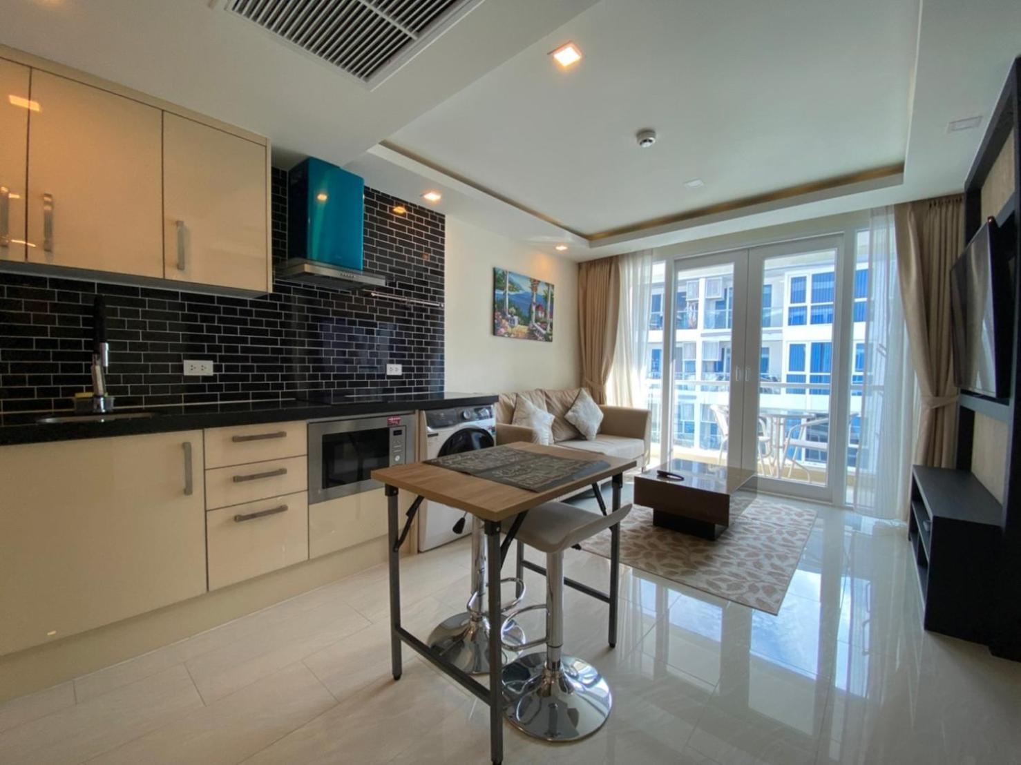 Grand Avenue Suites X Monthstayz Thailand Pattaya ภายนอก รูปภาพ