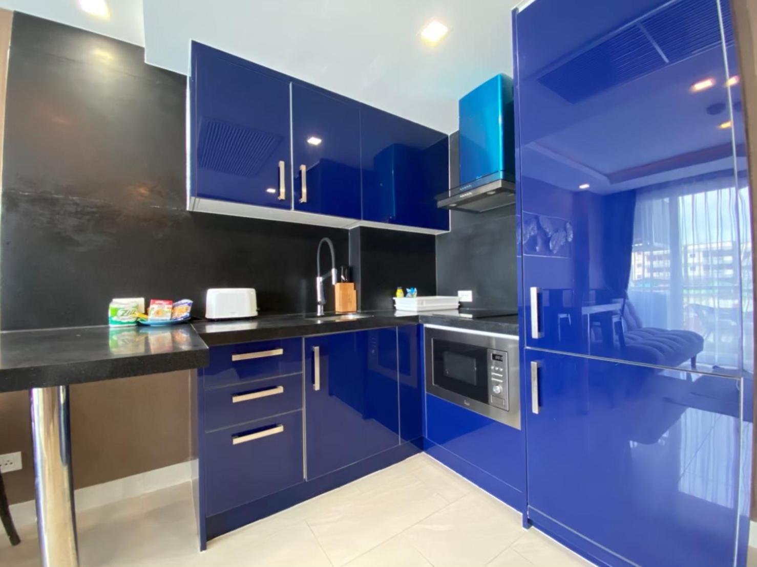 Grand Avenue Suites X Monthstayz Thailand Pattaya ภายนอก รูปภาพ