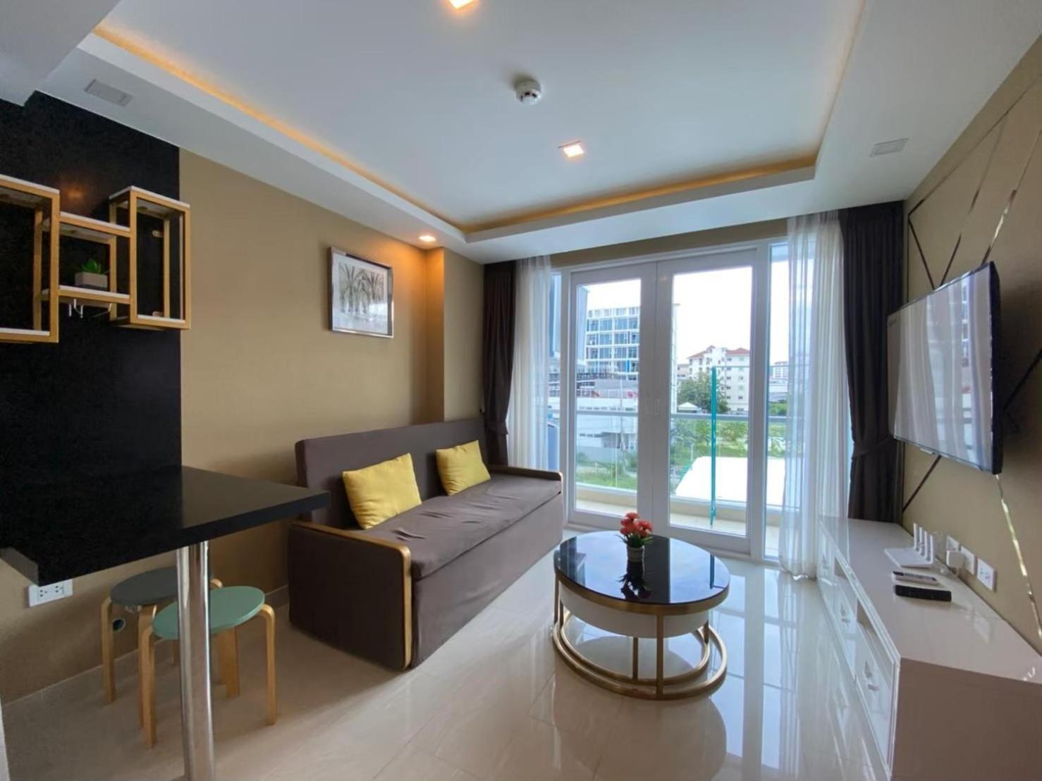 Grand Avenue Suites X Monthstayz Thailand Pattaya ภายนอก รูปภาพ