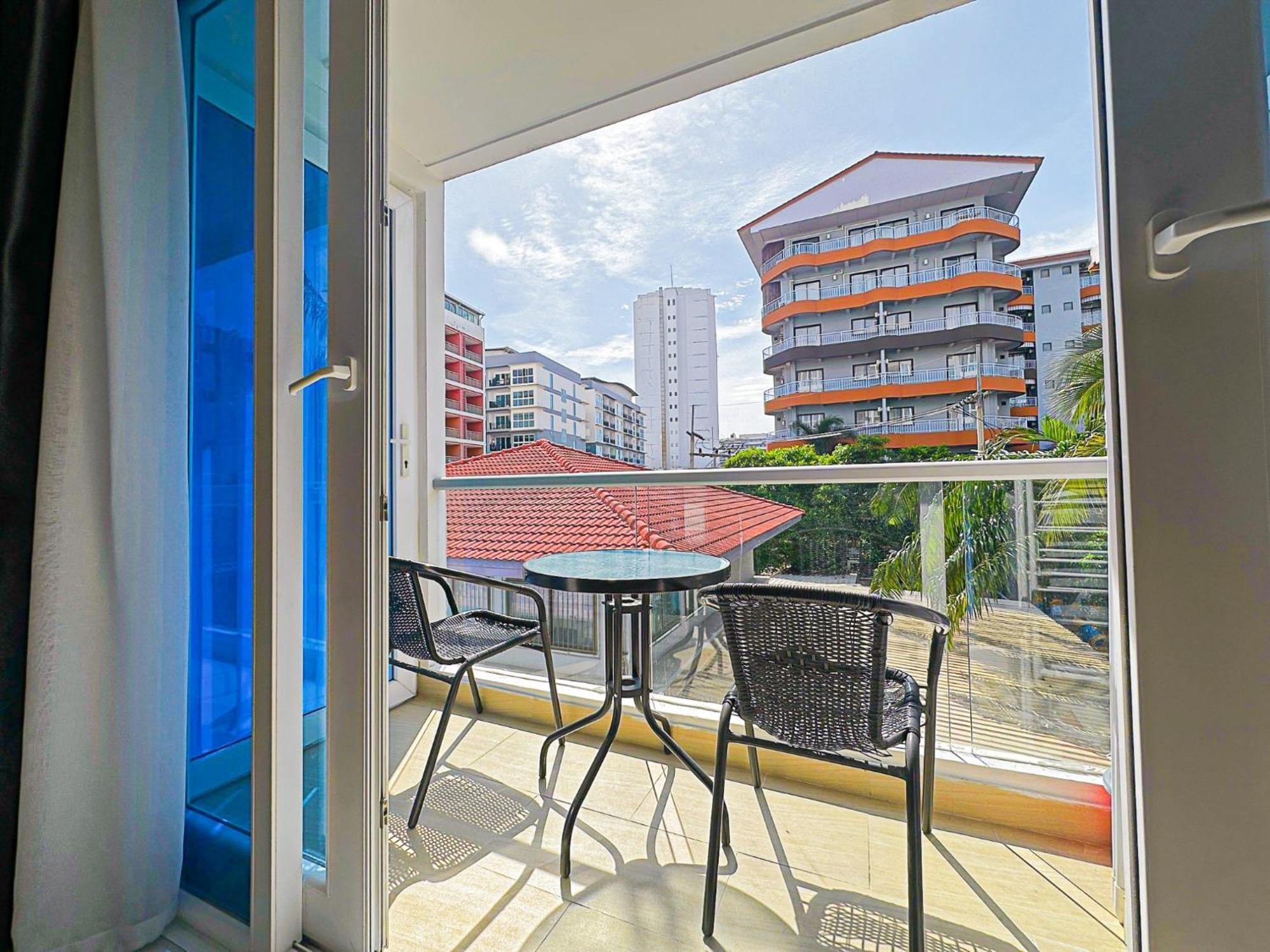 Grand Avenue Suites X Monthstayz Thailand Pattaya ภายนอก รูปภาพ