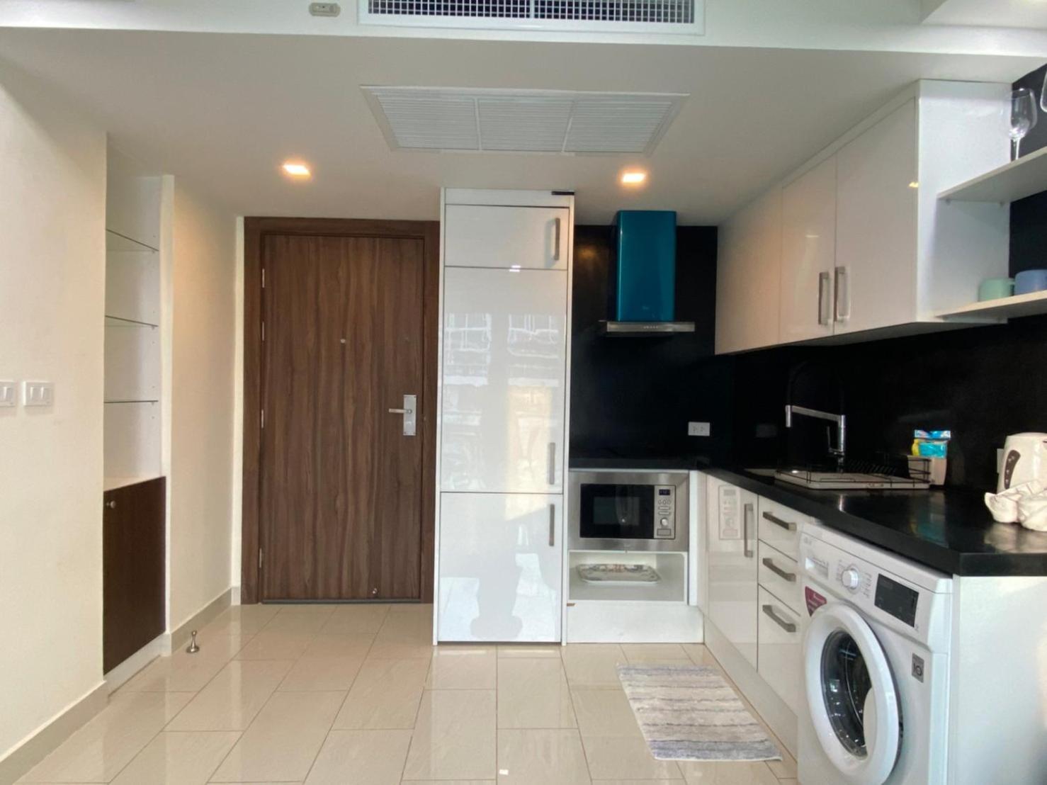 Grand Avenue Suites X Monthstayz Thailand Pattaya ภายนอก รูปภาพ