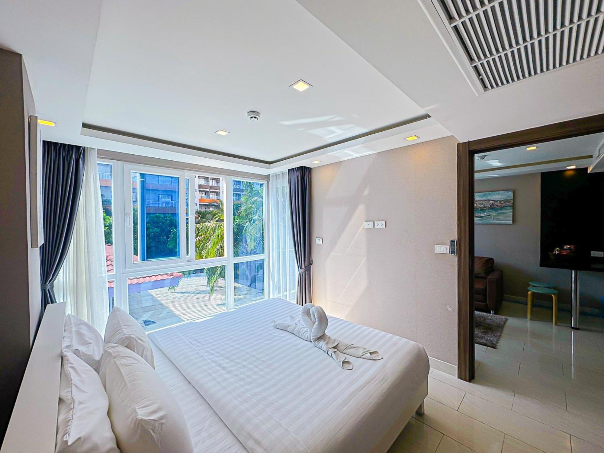 Grand Avenue Suites X Monthstayz Thailand Pattaya ภายนอก รูปภาพ