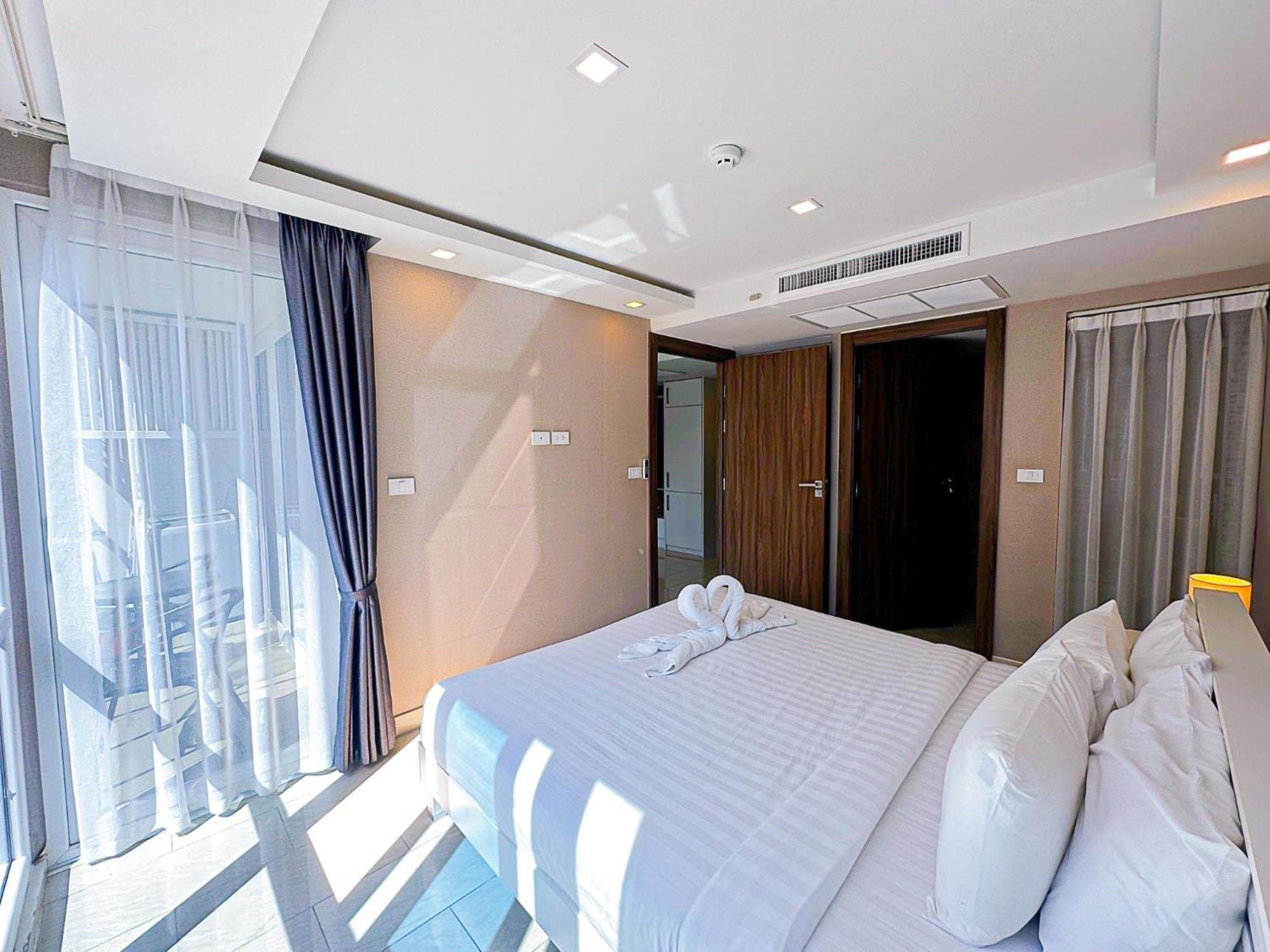 Grand Avenue Suites X Monthstayz Thailand Pattaya ภายนอก รูปภาพ