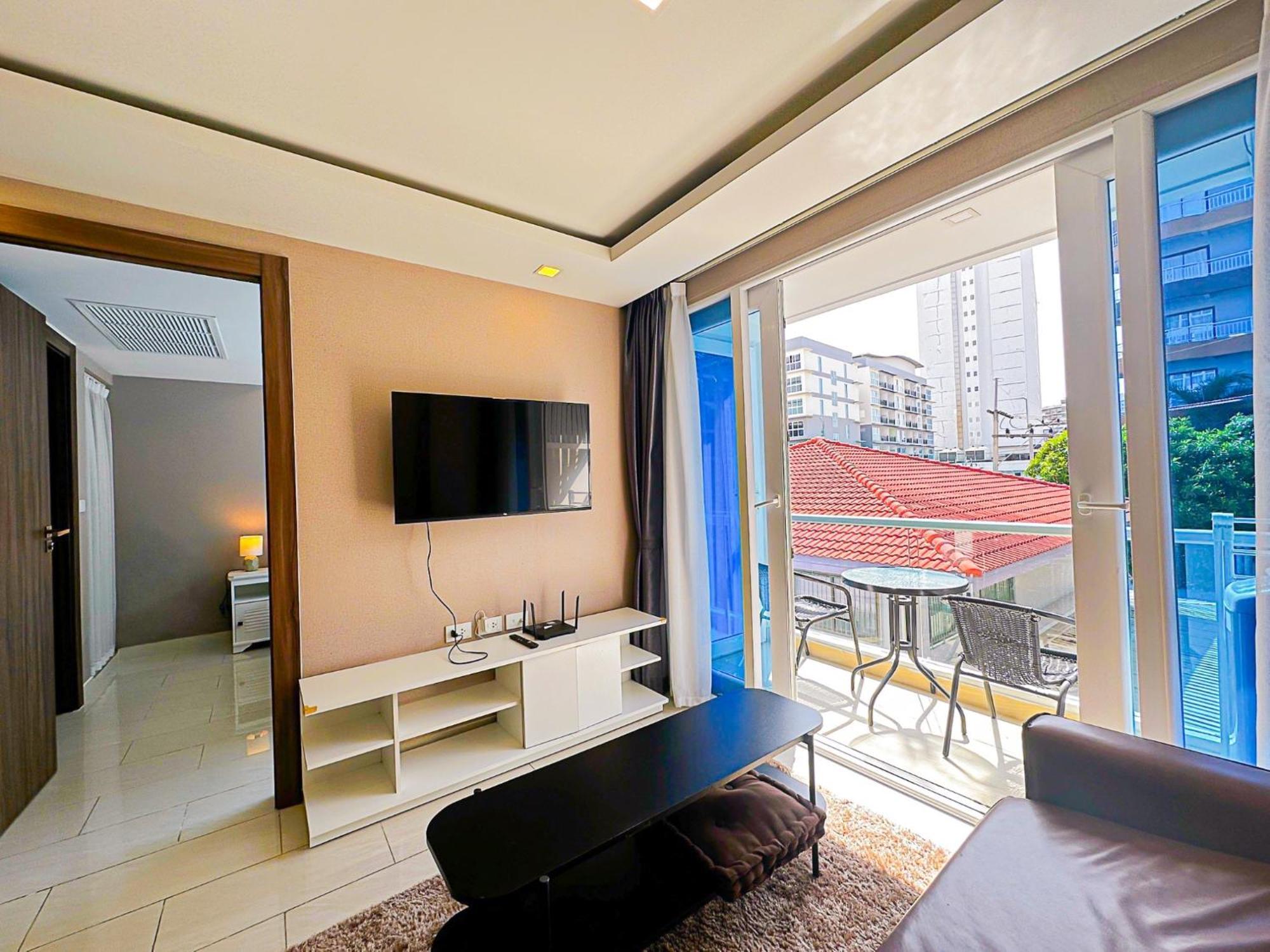Grand Avenue Suites X Monthstayz Thailand Pattaya ภายนอก รูปภาพ