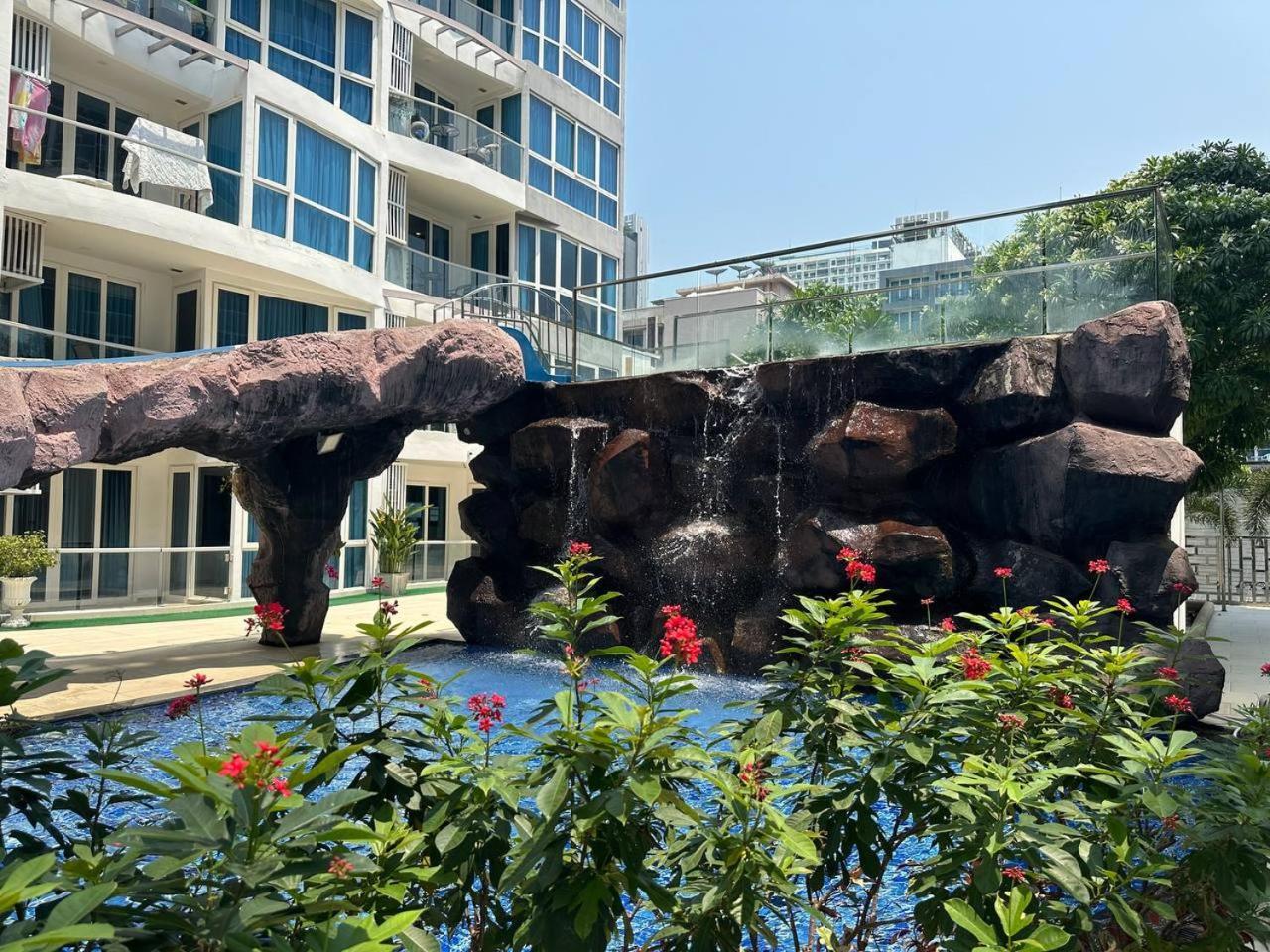 Grand Avenue Suites X Monthstayz Thailand Pattaya ภายนอก รูปภาพ
